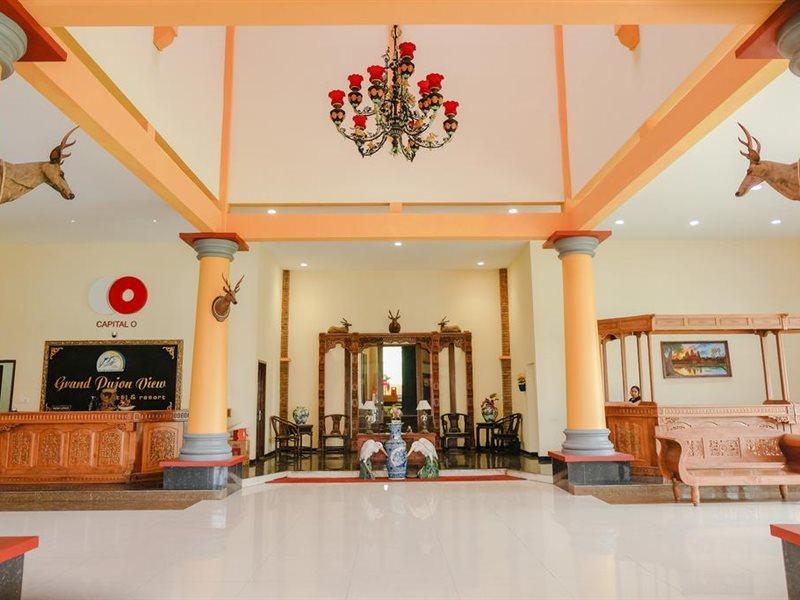 Capital O 892 Grand Pujon View Hotel And Resort Batu  Exterior photo