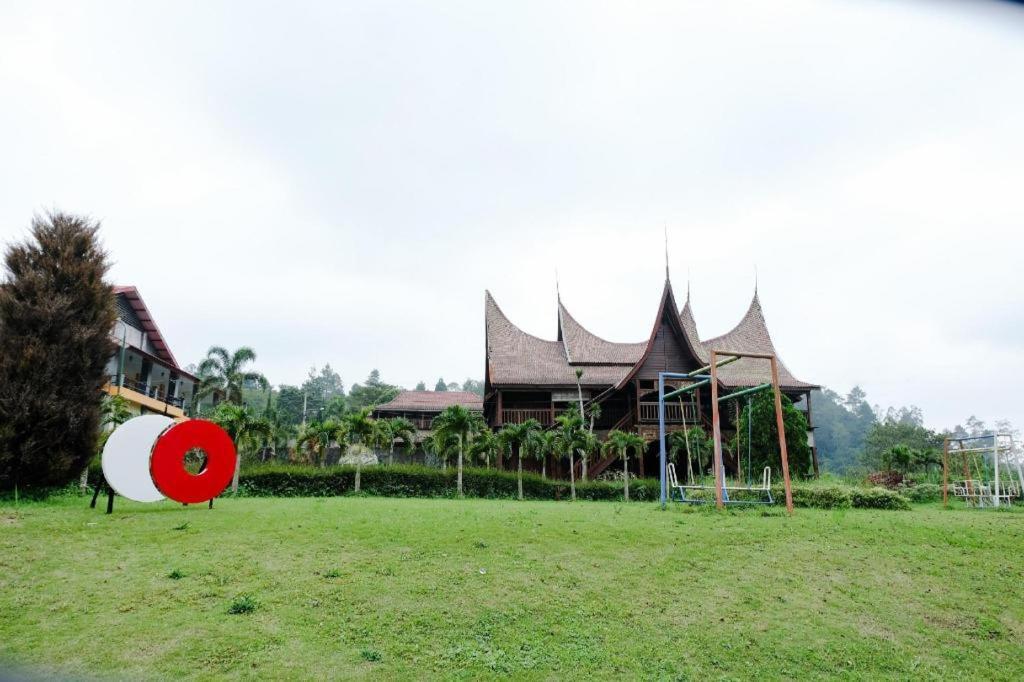 Capital O 892 Grand Pujon View Hotel And Resort Batu  Exterior photo