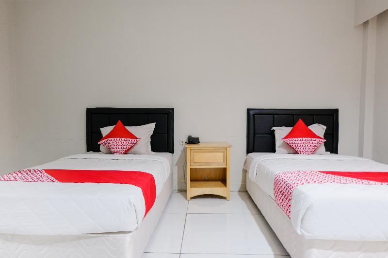 Capital O 892 Grand Pujon View Hotel And Resort Batu  Exterior photo